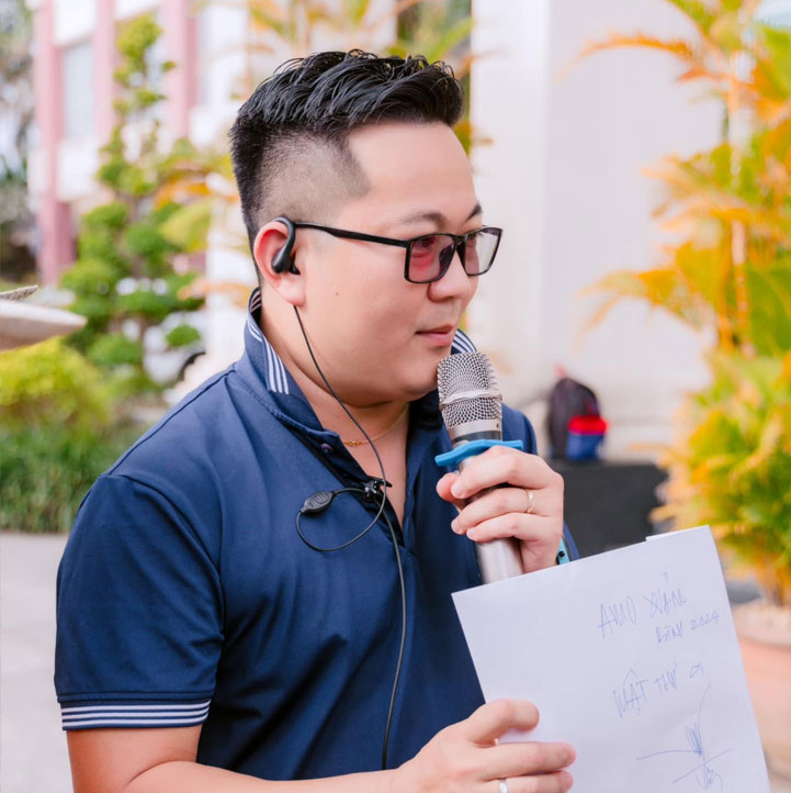 Gambar pengarang Nguyen Van Minh